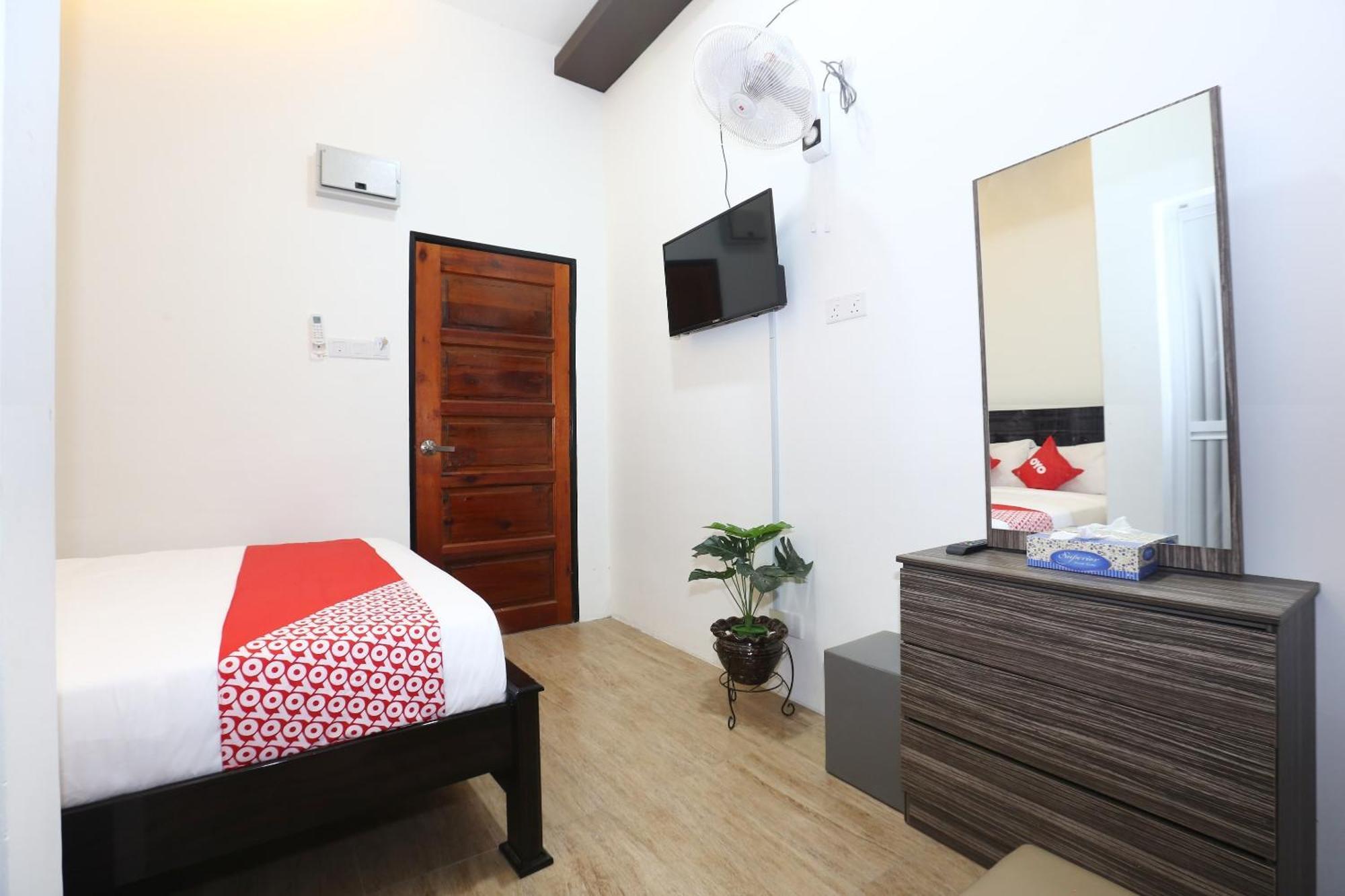 Super Oyo 89678 Ady Hotel Kuala Terengganu Exterior foto